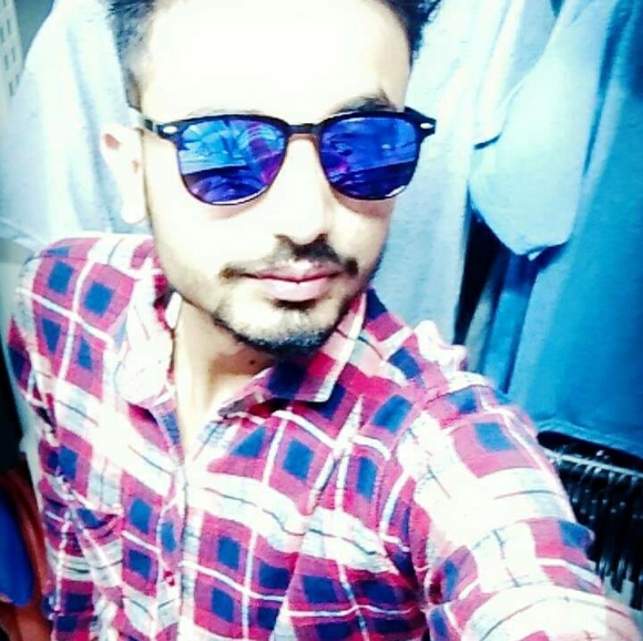 Meet your Posher, Rahul - Picture 1 of 1